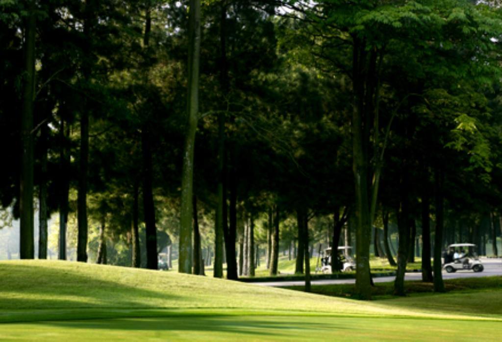 Ponderosa Golf & Country Resort Johor Bahru Exterior photo